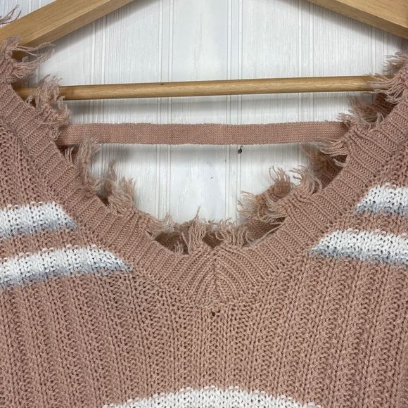 Rue 21+ destructed hem pink striped sweater 2X - Picture 6 of 7